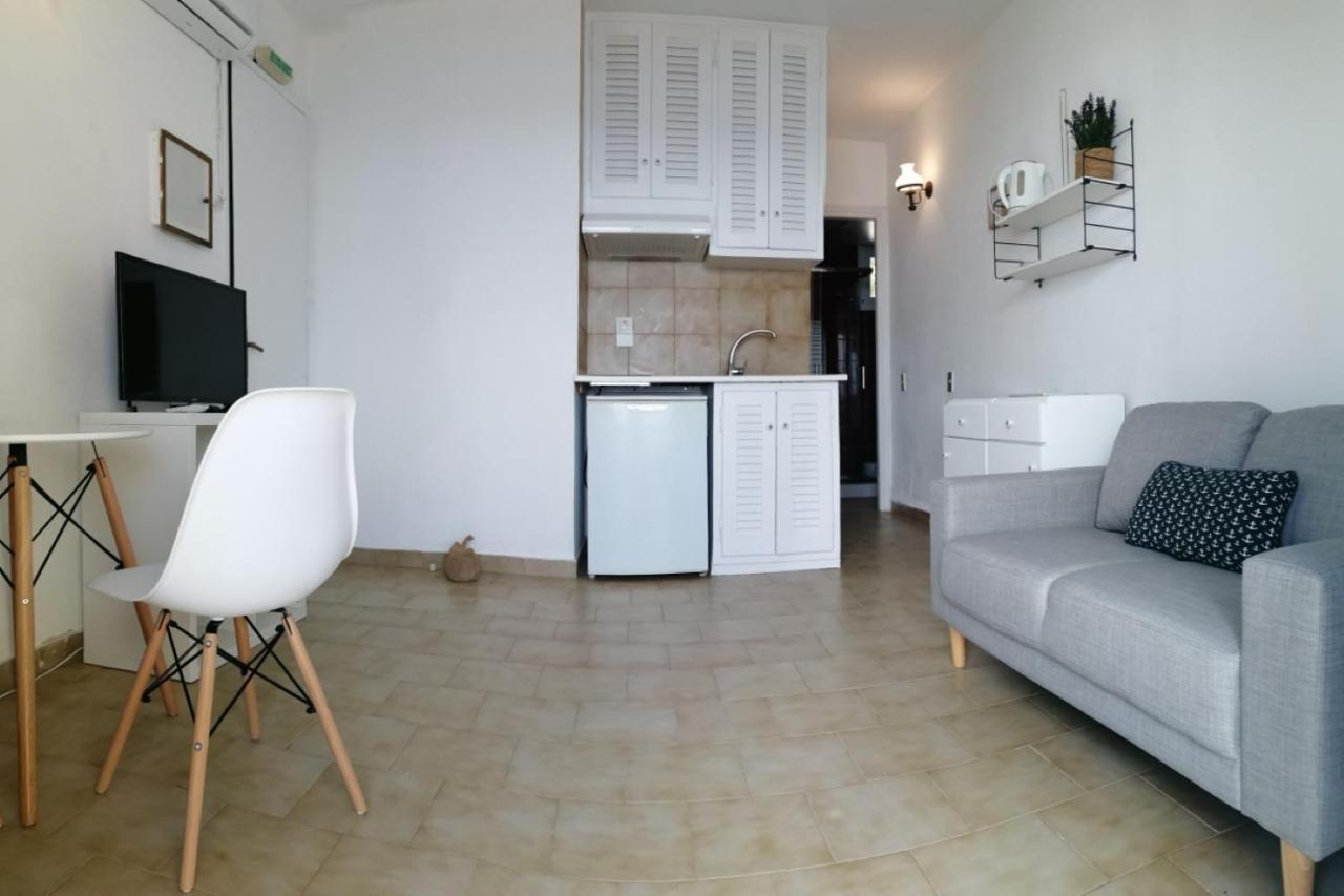 Glyfada New Era Home 31 Menigos Resort Apartments Екстер'єр фото